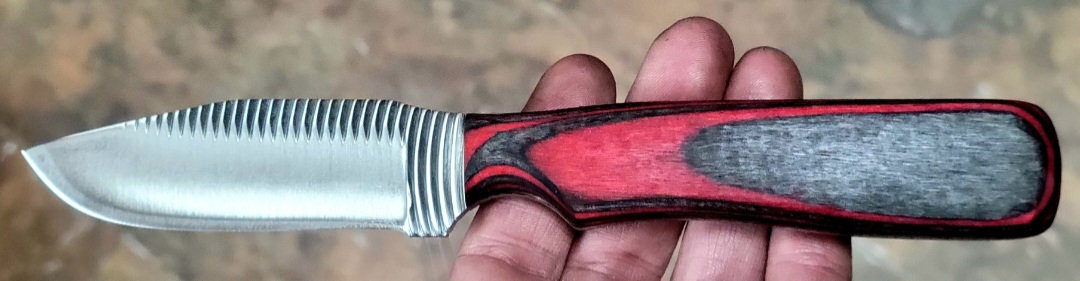 10F BORDER KNIFE-CURVETOOTH-RED/BLK